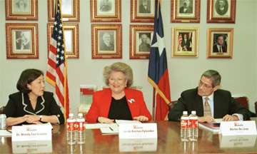 e-Texas cochairs and Comptroller Rylander